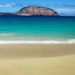 Precioso De Dos Arrecife (Lanzarote)
